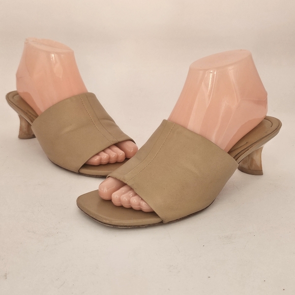 Vince Palmar Slide Sandals, Dune Leather, Size 7 - Picture 10 of 10